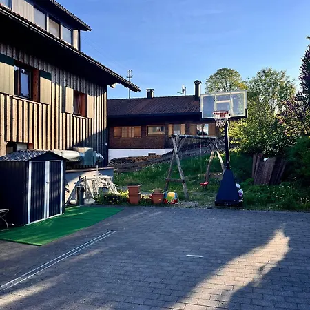 Goldiger Hirsch - Nahe Alpsee Apartmán *